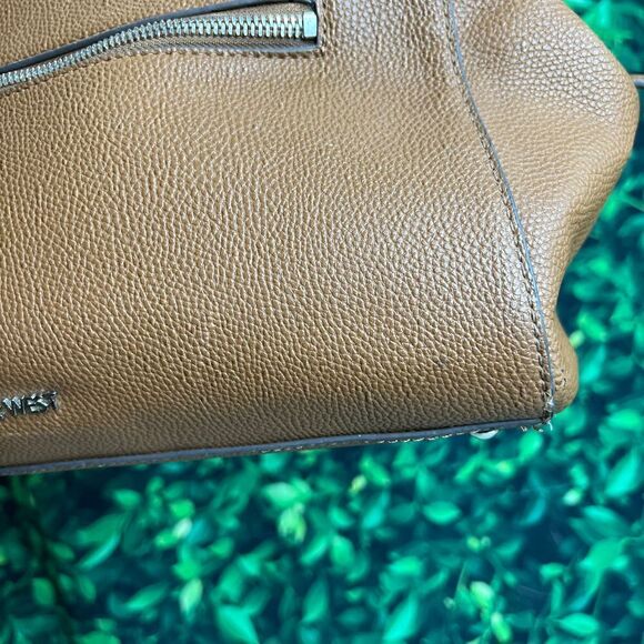 Nine West brown camel color shoulder bag - Picture 2 of 16